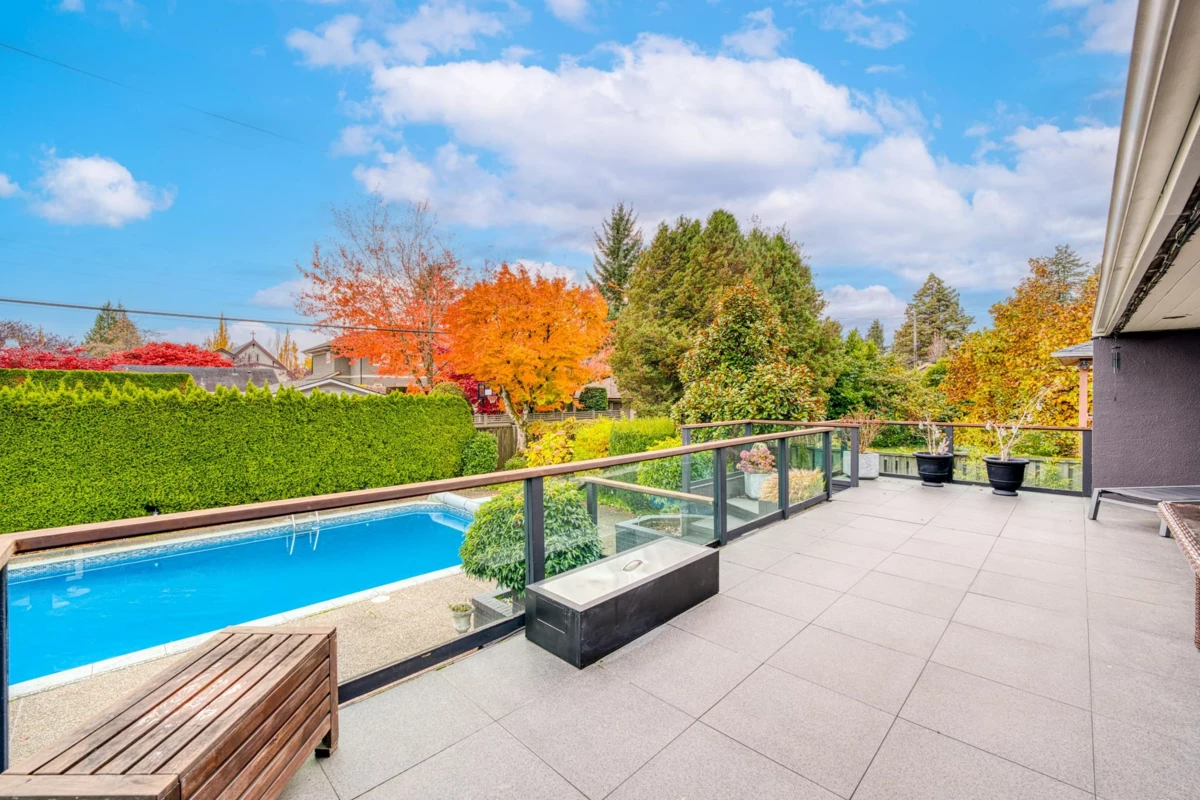 Kitchen Photo of 1428 W 37th Avenue, Vancouver, BC