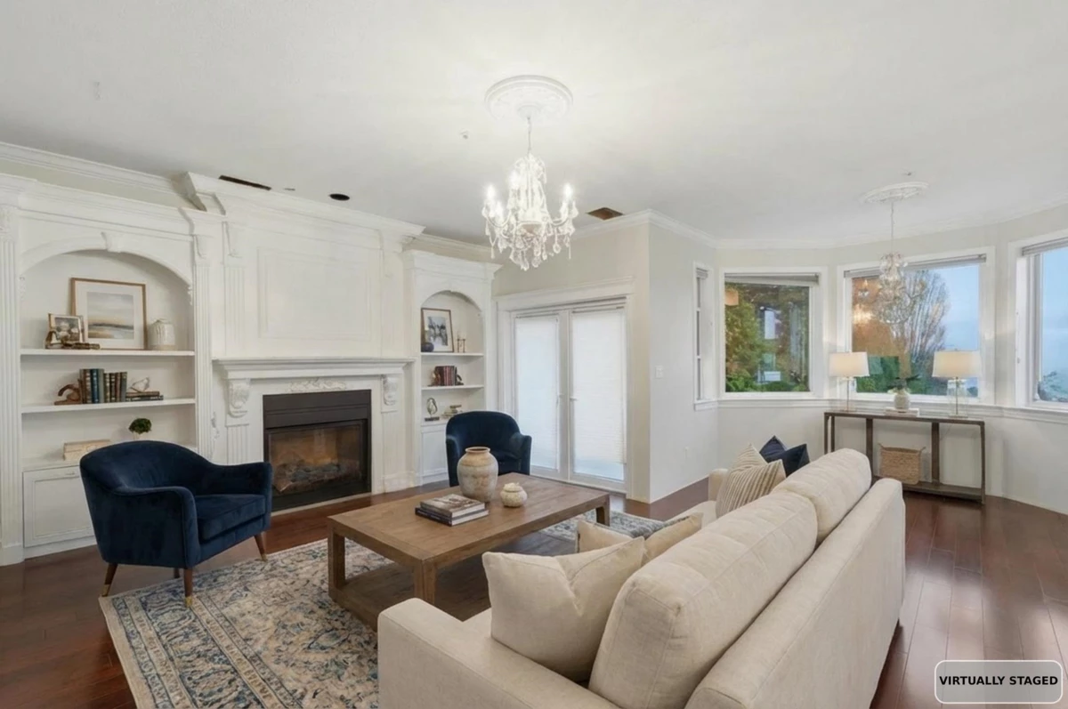 Family Room Photo of 2247 Mountain Drive, Abbotsford, BC