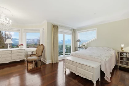 Primary Bedroom Photo of 2247 Mountain Drive, Abbotsford, BC