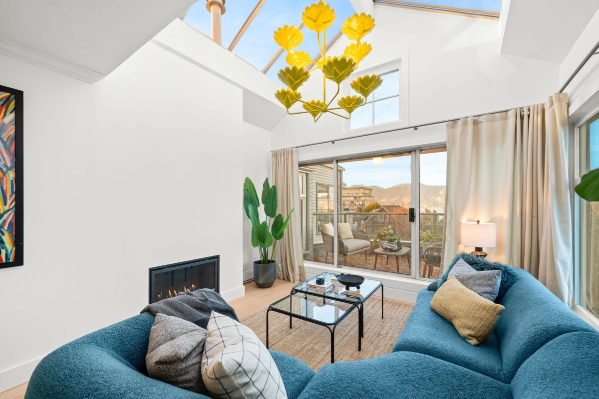 Living Room Photo of 409 2250 W 3rd Avenue, Vancouver, BC