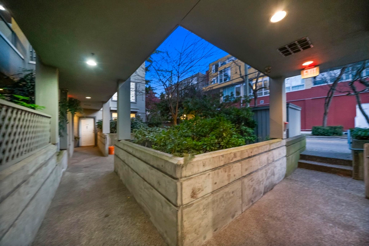 Outdoor Kitchen Photo of 409 2250 W 3rd Avenue, Vancouver, BC
