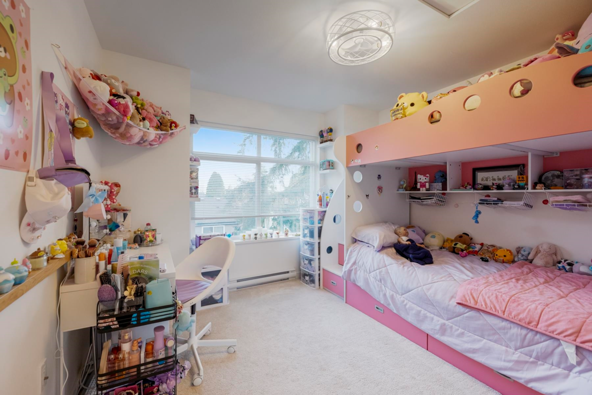 Basement Recreation Room Photo of 5 19696 Hammond Road, Pitt Meadows, BC