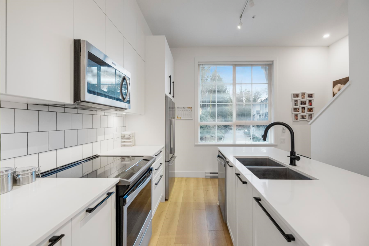 Bedroom 3 Photo of 5 19696 Hammond Road, Pitt Meadows, BC