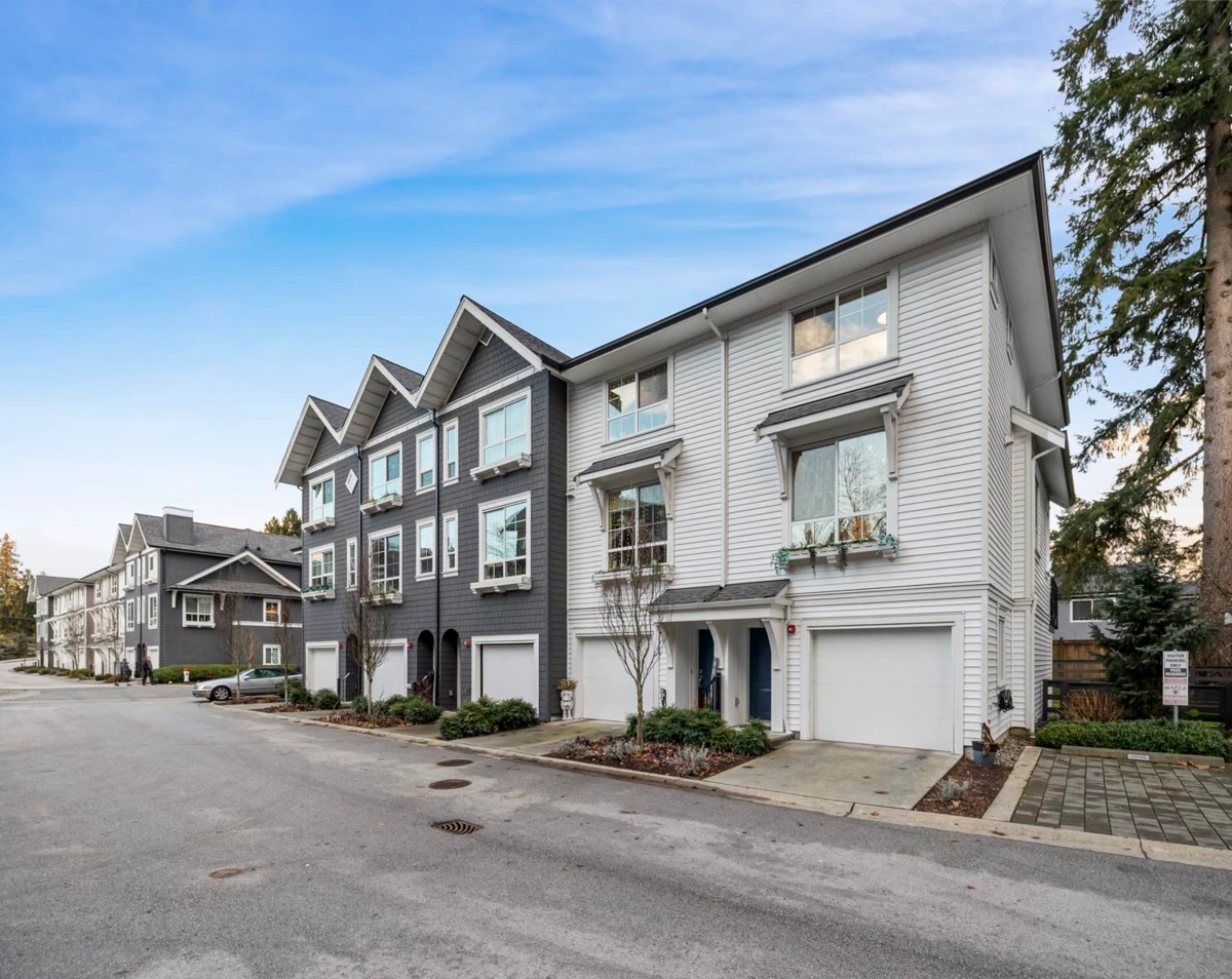 Living Room Photo of 5 19696 Hammond Road, Pitt Meadows, BC