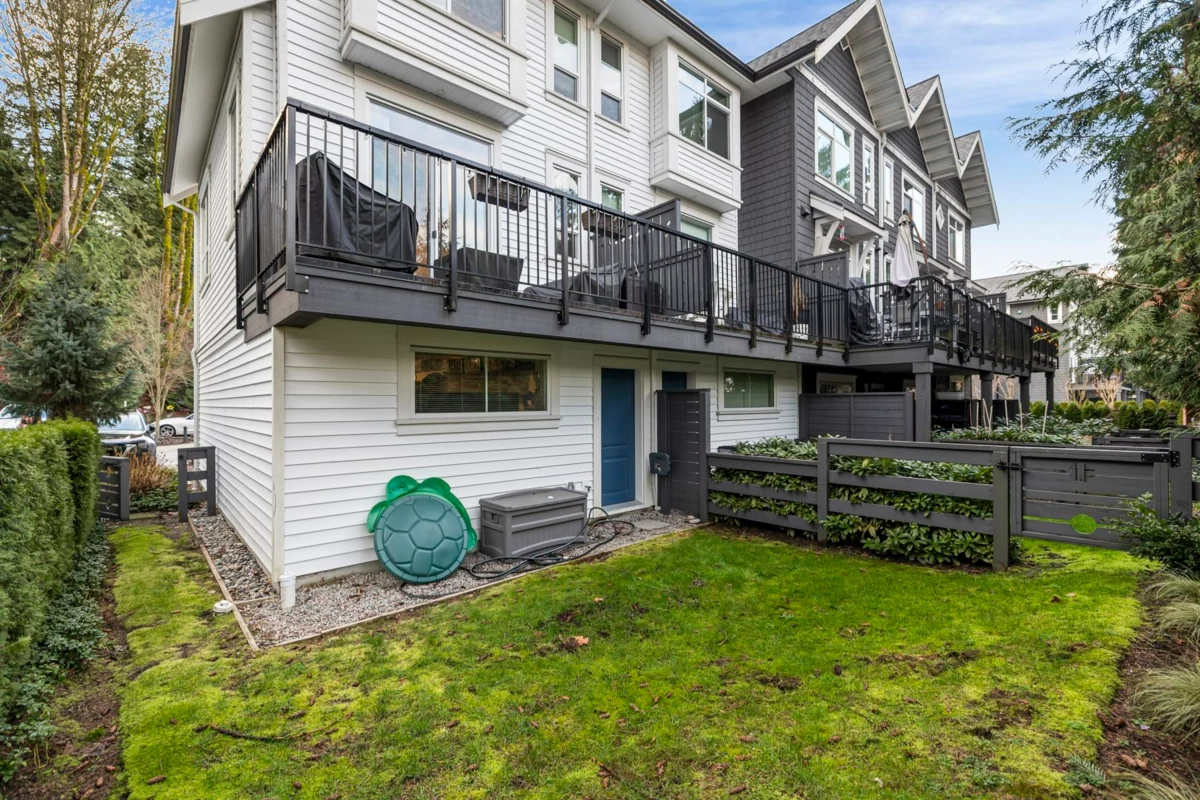Outdoor Deck Photo of 5 19696 Hammond Road, Pitt Meadows, BC