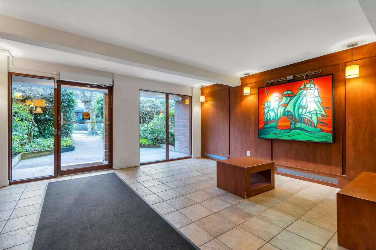 Dining Area Photo of 108 1535 Nelson Street, Vancouver, BC