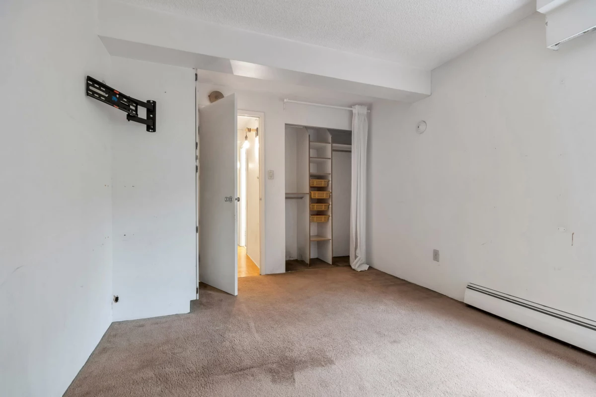 Hallway Photo of 108 1535 Nelson Street, Vancouver, BC