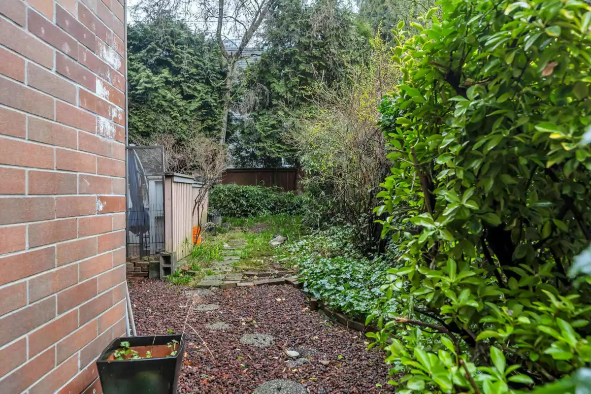 Mudroom Photo of 108 1535 Nelson Street, Vancouver, BC