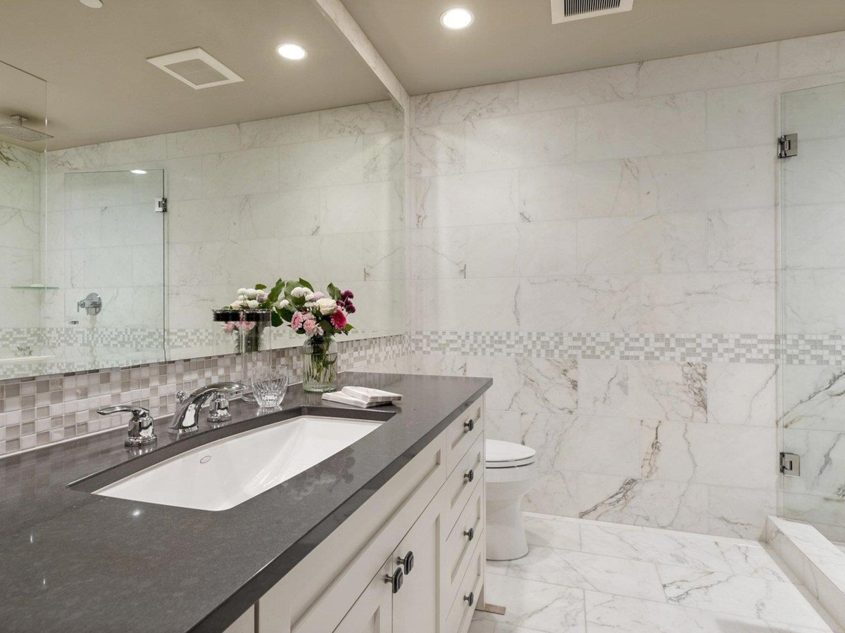 Guest Bathroom Photo of 28 5650 Hampton Place, Vancouver, BC