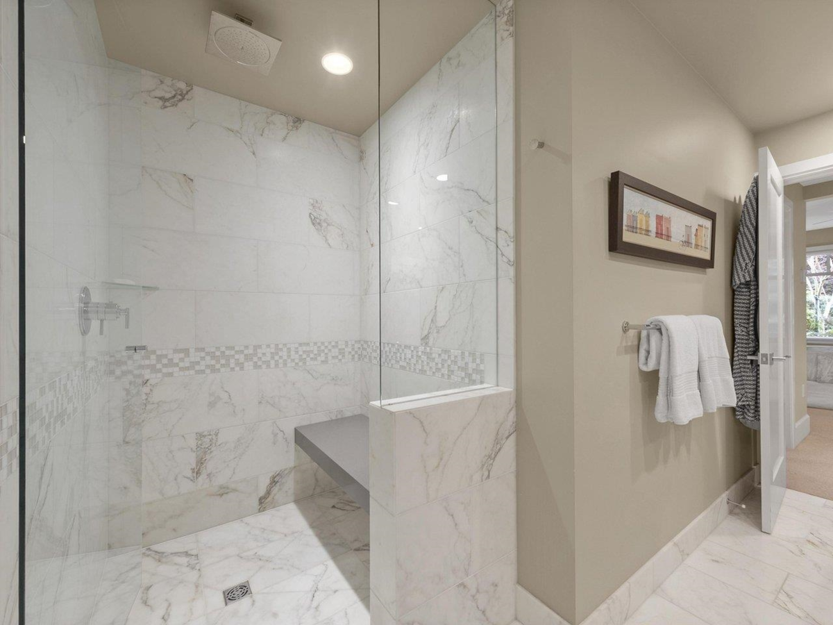 Powder Room Photo of 28 5650 Hampton Place, Vancouver, BC