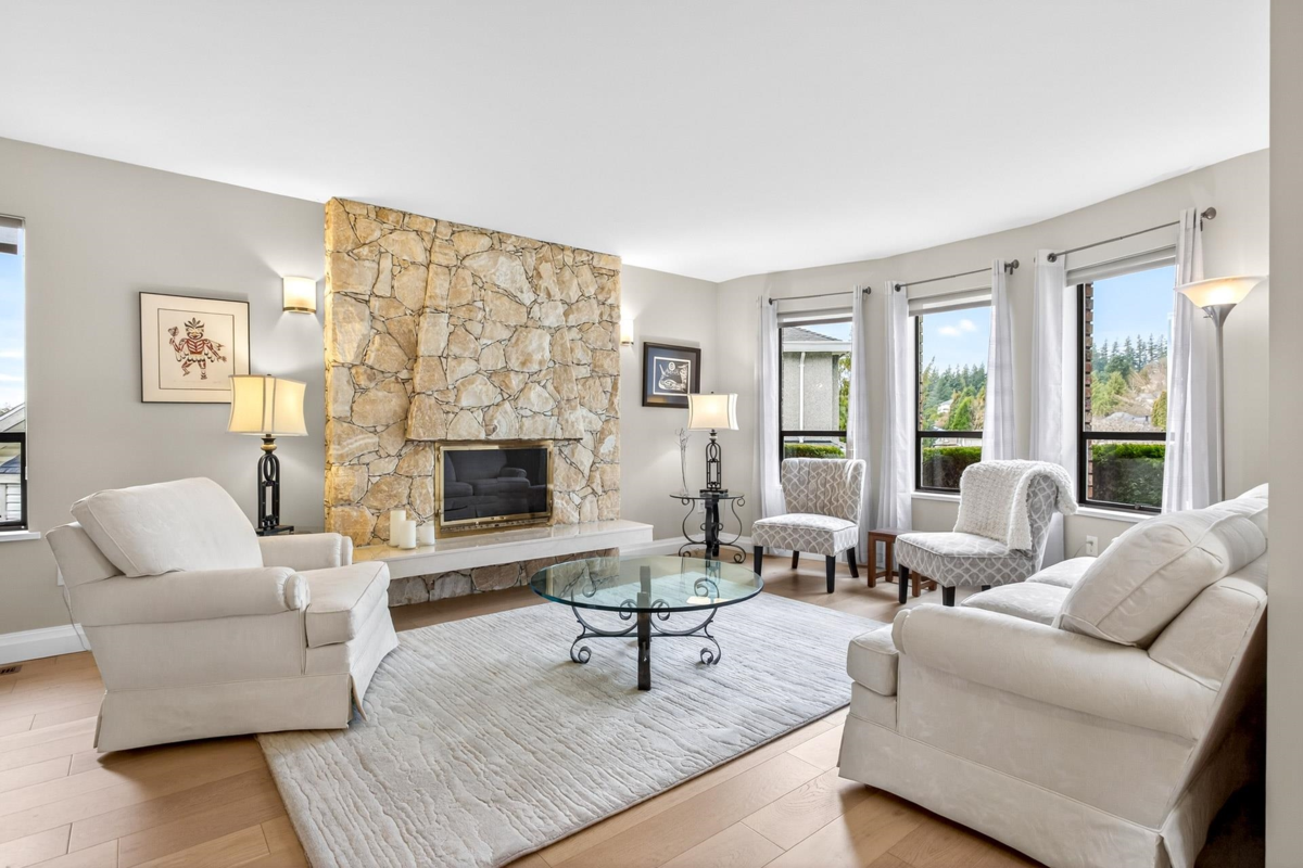 Dining Area Photo of 2572 Fuchsia Place, Coquitlam, BC