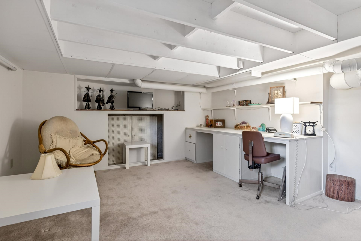 Outdoor Deck Photo of 2572 Fuchsia Place, Coquitlam, BC