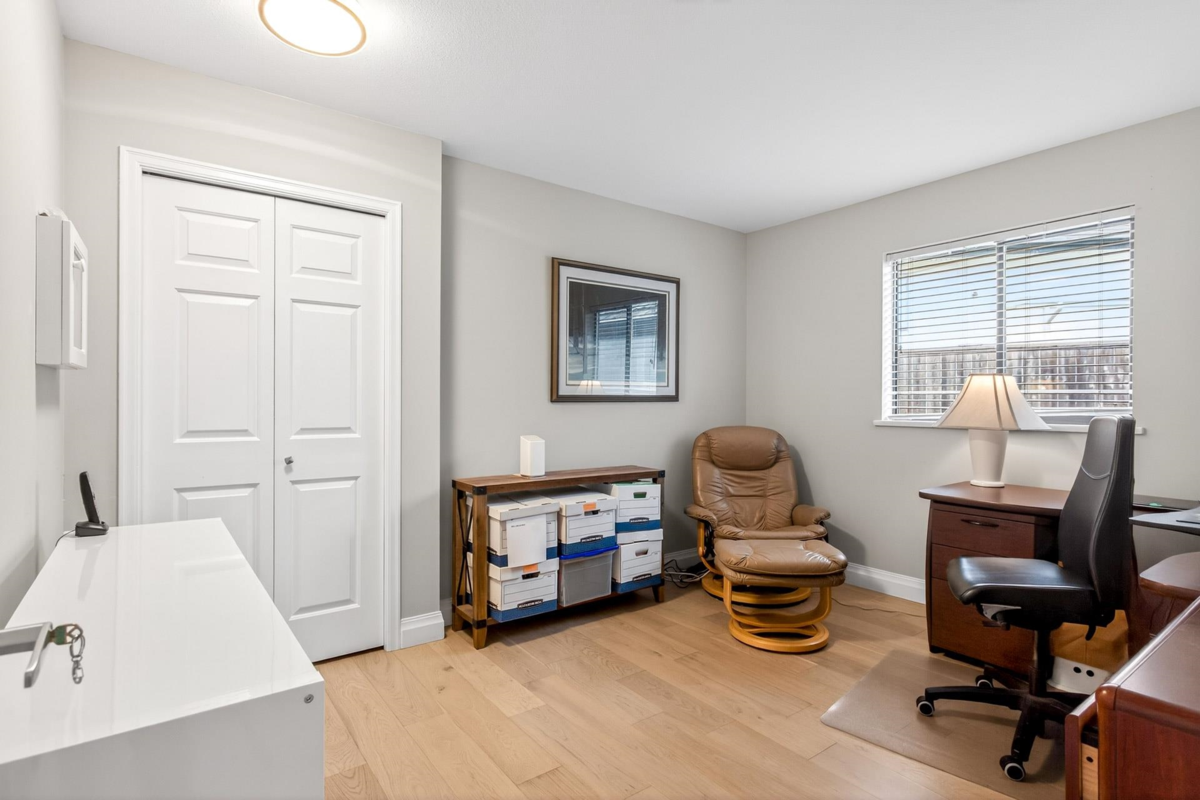 Powder Room Photo of 2572 Fuchsia Place, Coquitlam, BC