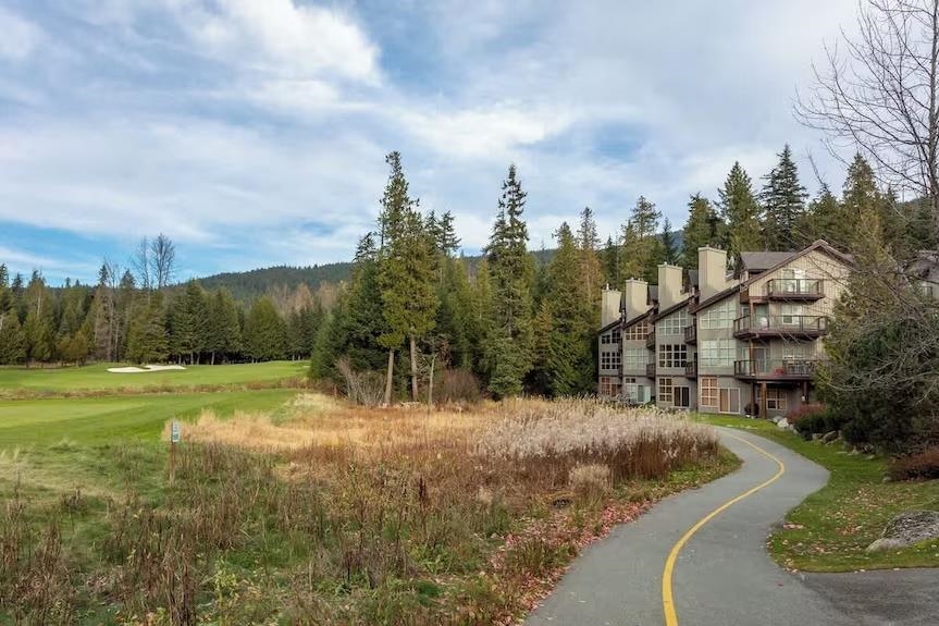 Garden / Landscaping Photo of 13 4644 Blackcomb Way, Whistler, BC
