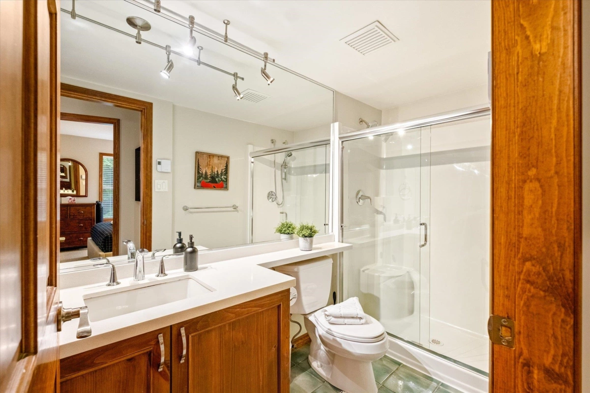 Walk-In Closet Photo of 13 4644 Blackcomb Way, Whistler, BC