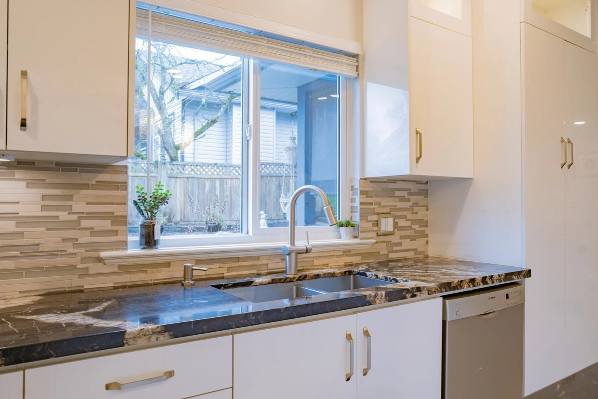 Breakfast Nook Photo of 23717 110 Avenue, Maple Ridge, BC