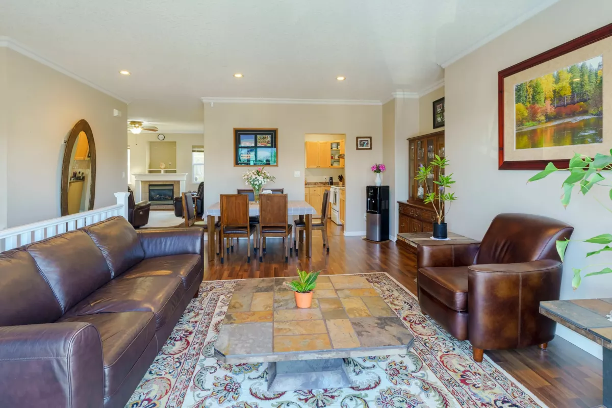 Dining Area Photo of 7875 Peytavin Place, Mission, BC