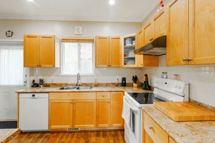 Kitchen Photo of 7875 Peytavin Place, Mission, BC