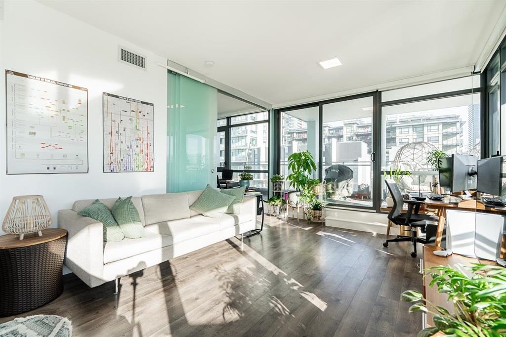 Kitchen Island Photo of 303 4488 Juneau Street, Burnaby, BC