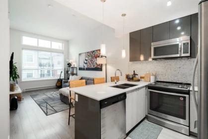 409 6468 195a Street, Surrey, BC, Surrey — Apartment/Condo for sale