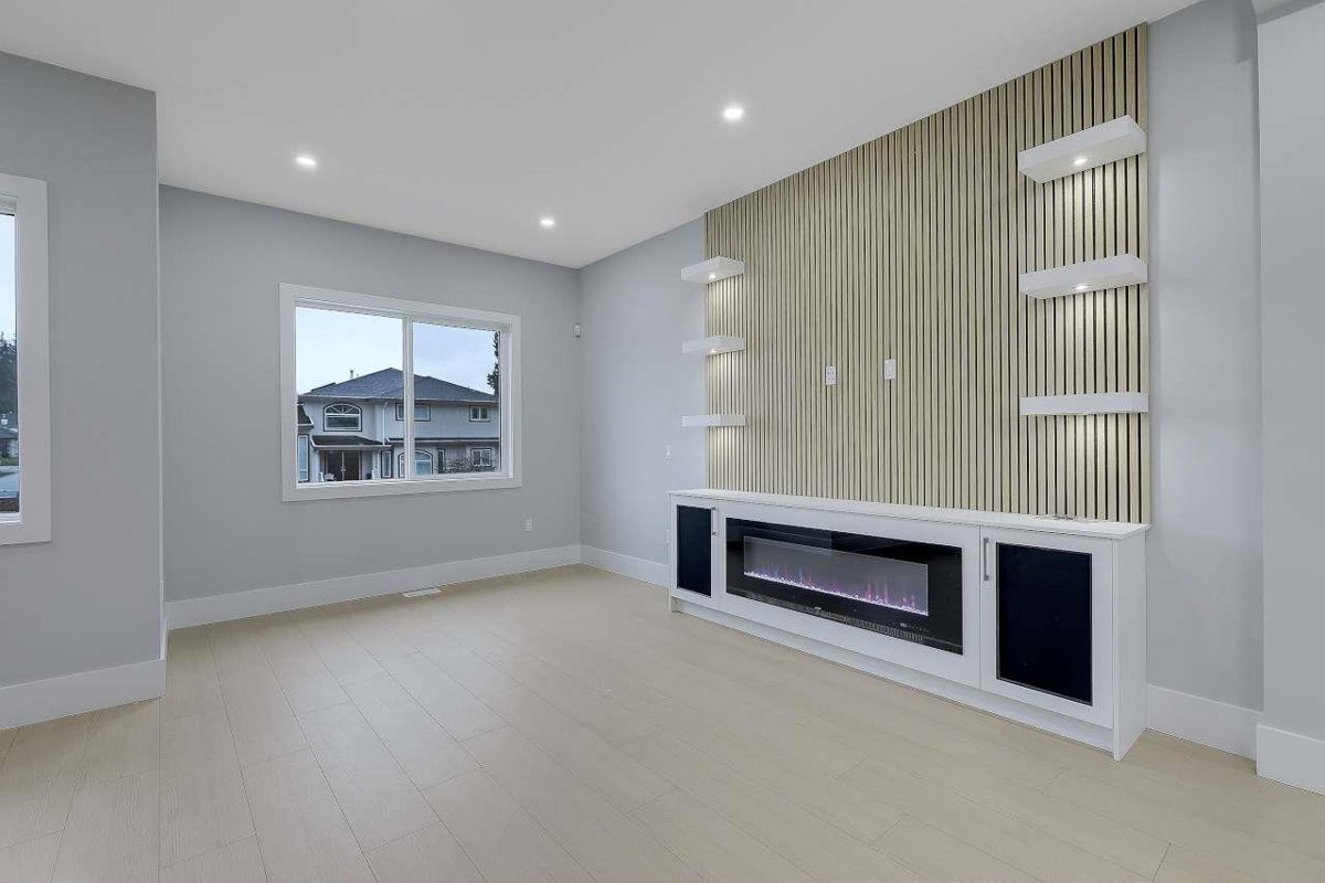Living Room Photo of 101 13661 59 Avenue, Surrey, BC