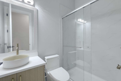 Powder Room Photo of 101 13661 59 Avenue, Surrey, BC