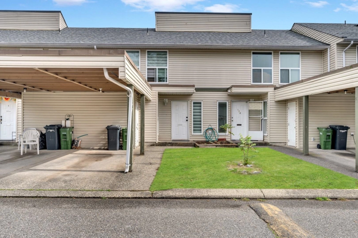 Exterior Rear Photo of 177 32550 Maclure Road, Abbotsford, BC