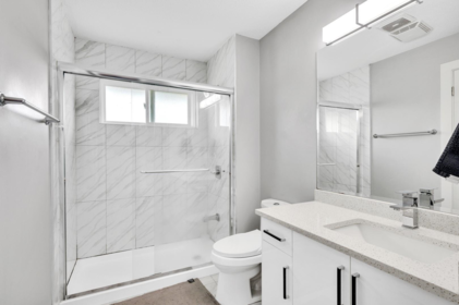 Powder Room Photo of 177 32550 Maclure Road, Abbotsford, BC