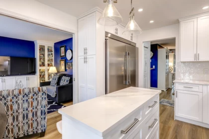 Kitchen Island Photo of 46 32691 Garibaldi Drive, Abbotsford, BC
