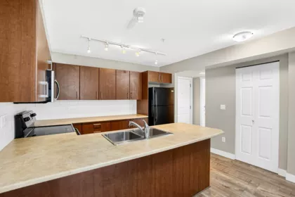 Kitchen Photo of 201 45559 Yale Road, Chilliwack, BC