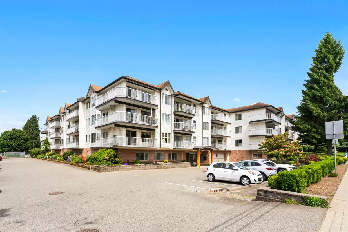 Exterior Rear Photo of 315 33535 King Road, Abbotsford, BC