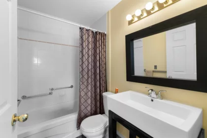 Mudroom Photo of 315 33535 King Road, Abbotsford, BC
