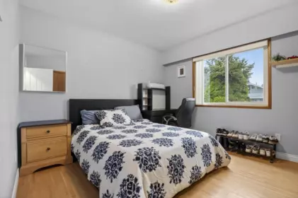 Powder Room Photo of 820 Ballantrae Court, Port Moody, BC