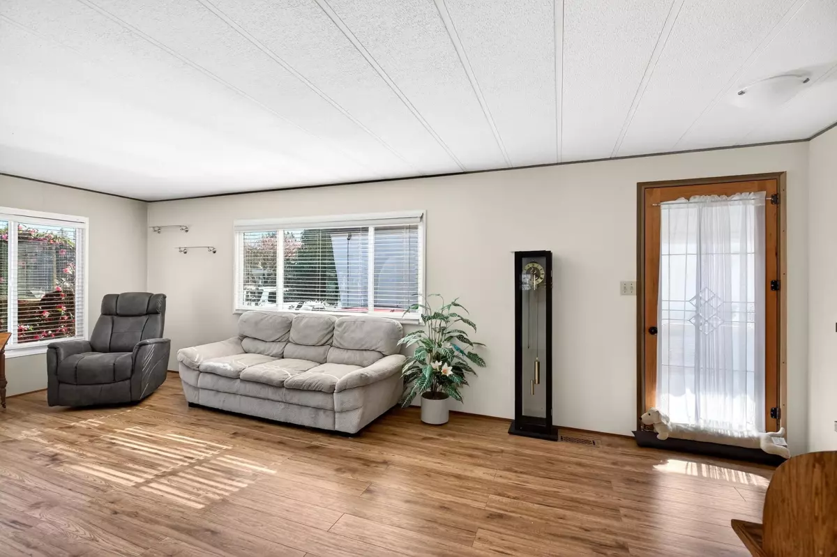 Family Room Photo of 47 3031 200 Street, Langley, BC