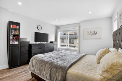 Hallway Photo of 9 18818 71 Avenue, Surrey, BC