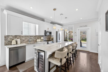 Kitchen Island Photo of 9 18818 71 Avenue, Surrey, BC