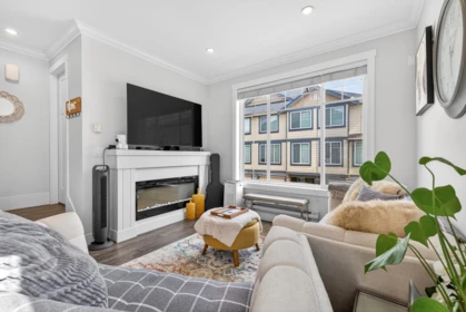 Office / Den Photo of 9 18818 71 Avenue, Surrey, BC