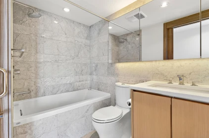 Powder Room Photo of 2004 89 Nelson Street, Vancouver, BC