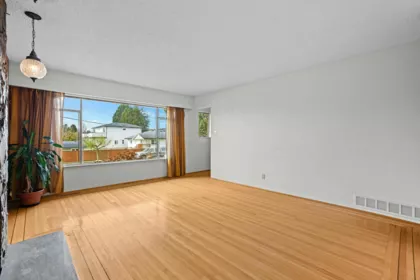 Loft / Bonus Room Photo of 894 Invergarry Avenue, Burnaby, BC