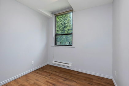 Hallway Photo of 33170 7 Avenue, Mission, BC