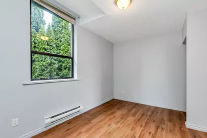 Swimming Pool Photo of 33170 7 Avenue, Mission, BC