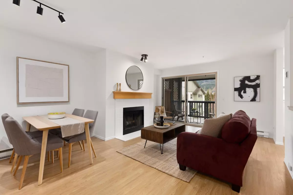 Living Room Photo of 38 7410 Flint Street, Pemberton, BC