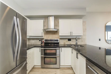 Kitchen Photo of 308 1120 Tsatsu Shores Drive, Tsawwassen, BC