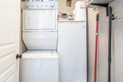 Laundry Room Photo of 308 1120 Tsatsu Shores Drive, Tsawwassen, BC