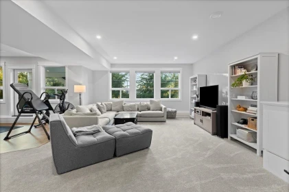 Swimming Pool Photo of 17 4217 Old Clayburn Road, Abbotsford, BC