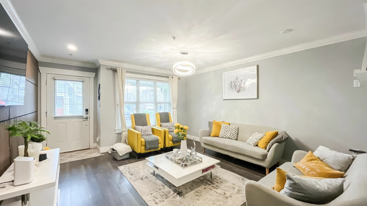 Family Room Photo of 38 22977 116 Avenue, Maple Ridge, BC