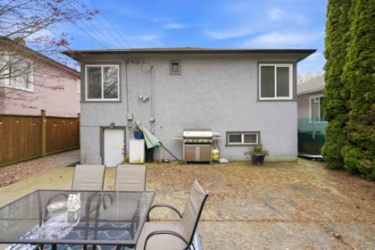 Garden / Landscaping Photo of 2349 E Pender Street, Vancouver, BC
