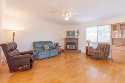 Breakfast Nook Photo of 19091 61a Avenue, Surrey, BC