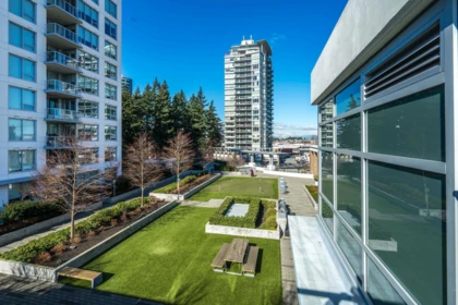 Street View Photo of 402 15165 Thrift Avenue, Surrey, BC