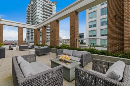 Swimming Pool Photo of 402 15165 Thrift Avenue, Surrey, BC